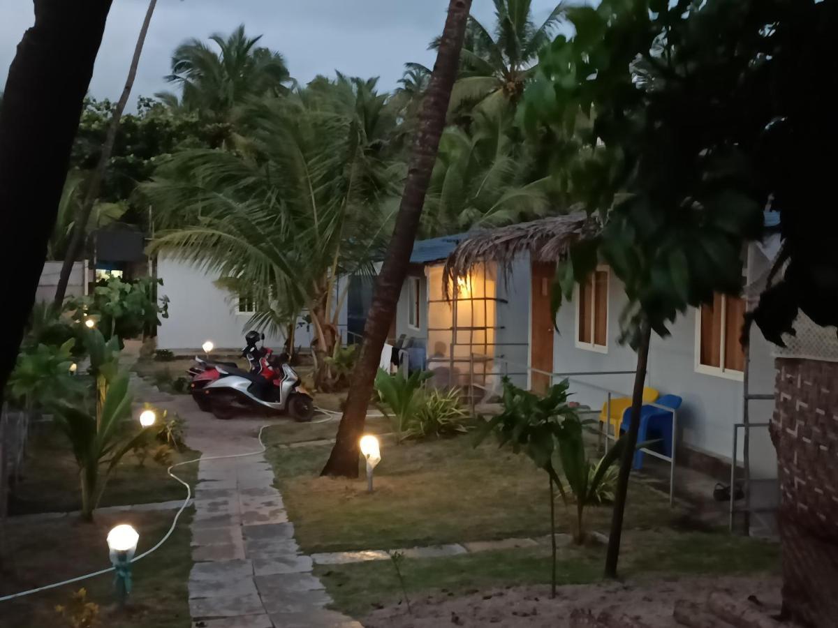 ארמבול Shantaram Beach Huts מראה חיצוני תמונה